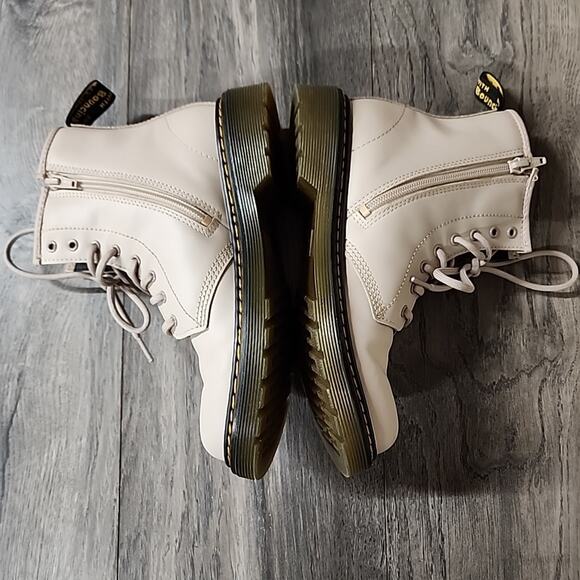 Dr Doc Martens 25634 Patent Leather Combat Boots Tan Women's Size 5 - Picture 7 of 9